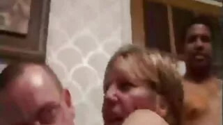 ذهب رانان كيل أنداتو في هروب كامل مع مدرب شخصي. فلم رومنسي سكسي