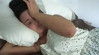 توافق كاميلا كورتيز على ممارسة الجنس مع بيتر جرين. فيديو فلم سكسي