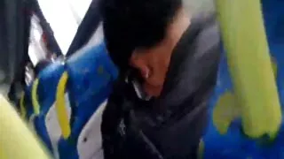 تستسلم الأخت غير الشقيقة لدوني روك ، غير قادرة على تحمل مثابرته. فلم سكسي مترجم