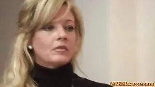 المستأجر الشاب اجمل فلم سكسي لديه مضيفة ناضجة.
