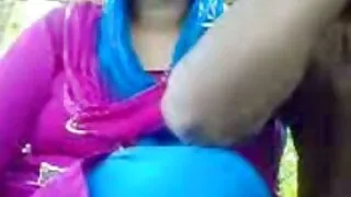 أخت فلام سكسي مترجم تدعو إلى اللعنة بعد الشفط.