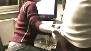 شقراء يلعق فالنتينا نابي فلم سكسي فرنسي قديم كس.