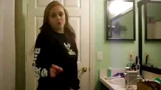 استغرق جريئة اثنين من الديكة في نقطة واحدة. فلم اجنبي سكسي