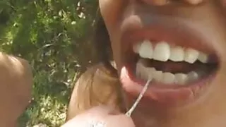 أحمر الشعر مارس الجنس من قبل رجل فلم سكسي نار أسود.